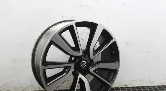 Nissan X-Trail T32 R19 alloy rim 4CB3A