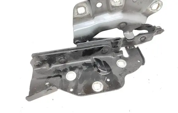 Engine bonnet/hood hinges
