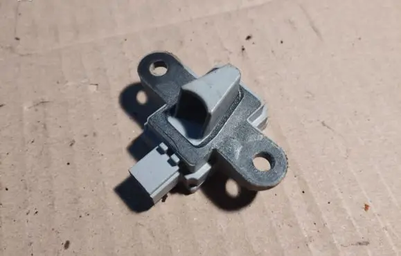 Dodge Journey Airbag deployment crash/impact sensor 56054047AB A2048210651