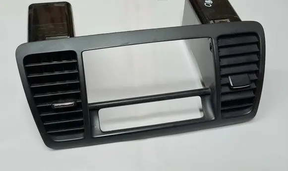 Subaru Outback Dash center air vent grill