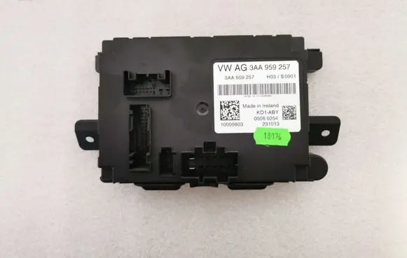 Volkswagen Golf VII Seat control module 3AA959257