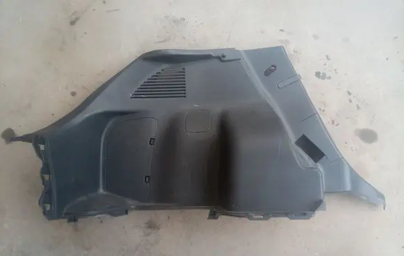 Nissan Leaf I (ZE0) Trunk/boot lower side trim panel 