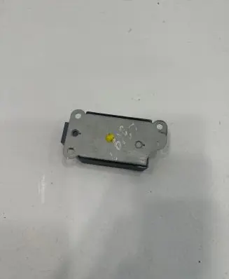 Volkswagen Golf Plus Aerial antenna amplifier 5M0035570B AS4PL