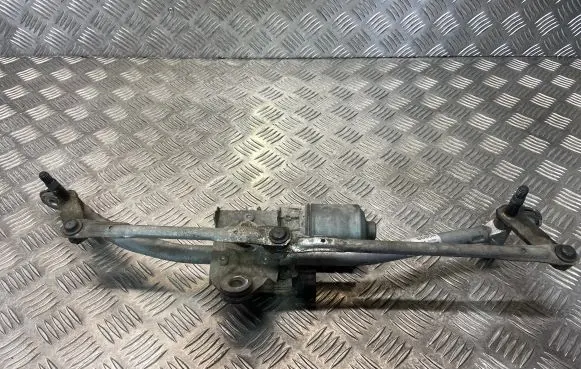 BMW X3 F25 Front wiper linkage and motor 7213275