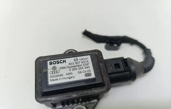 Volkswagen PASSAT B5.5 ESP acceleration yaw rate sensor 8E0907637A
