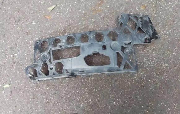 Volkswagen PASSAT B7 Front bumper mounting bracket 3AA807178