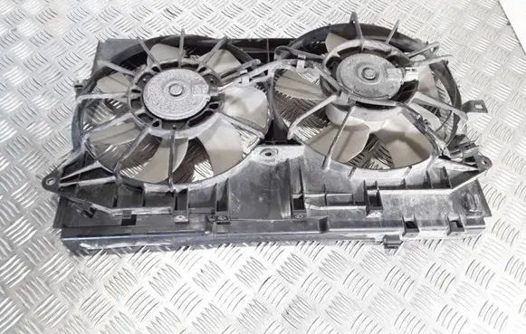 Toyota Corolla Verso E121 Radiator cooling fan shroud