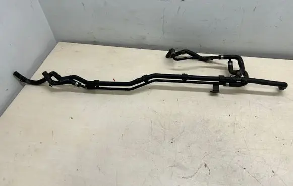 Porsche Cayenne (92A) Engine coolant pipe/hose 7P5122447M