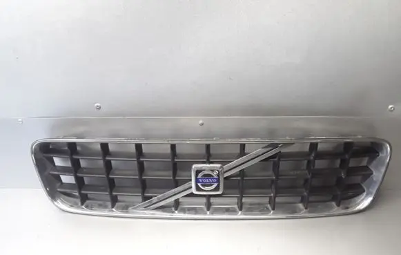 Volvo XC90 Front grill 8620641