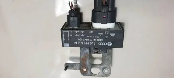 Seat Ibiza III (6L) Coolant fan relay 1J0919506M