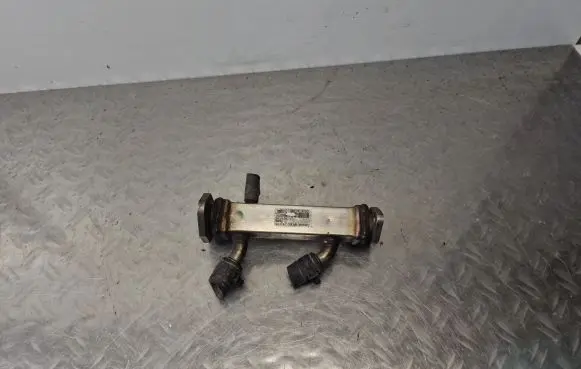 Audi A4 S4 B6 8E 8H EGR valve cooler 059131513D