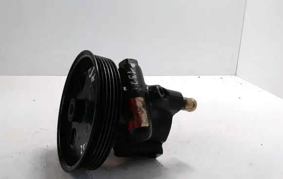 Renault Kangoo I Power steering pump 8200059051