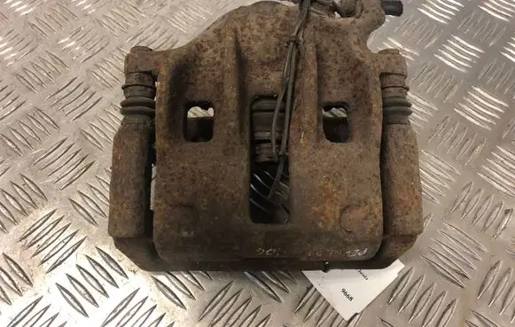 Peugeot 406 Front brake caliper