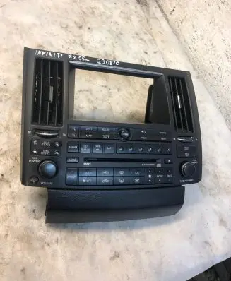 Infiniti FX Dashboard center trim panel 68260