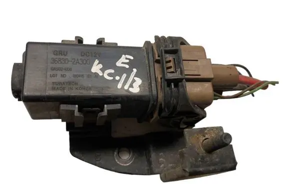 KIA Ceed Glow plug pre-heat relay 368302A300