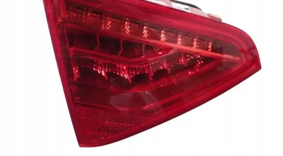 Audi A5 Sportback 8TA Tailgate rear/tail lights 8T0945093C