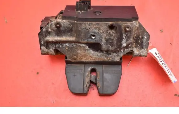 Opel Vectra C Tailgate/trunk/boot lock/catch/latch 495072894