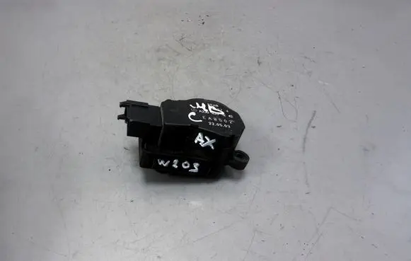 Mercedes-Benz C W203 Air flap motor/actuator A2308201242 220503 EAB502