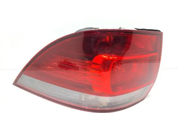Volkswagen Golf V Rear/tail lights