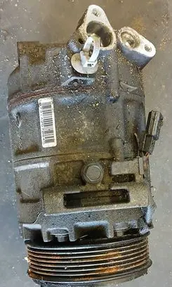 Renault Master III Air conditioning (A/C) compressor (pump)