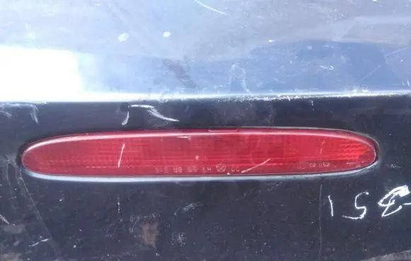 Chrysler 300M Third/center stoplight