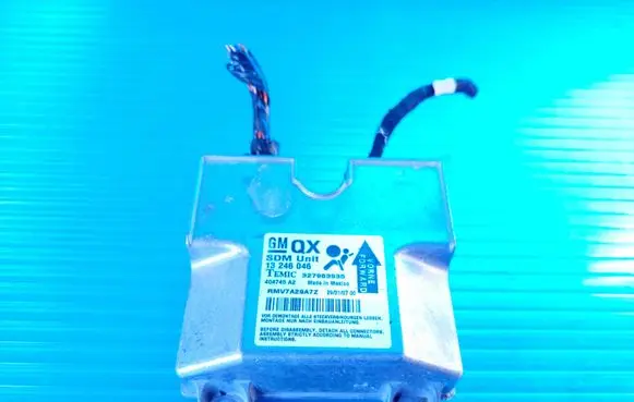 Opel Zafira B Airbag control unit/module 13246046 404745A2