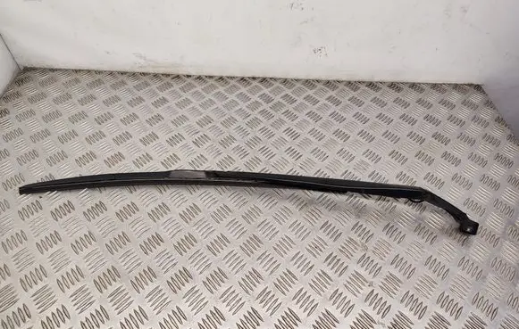 Toyota Auris E180 Front wiper blade arm 2340