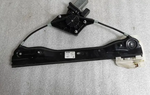 Mini Cooper Countryman R60 Rear door window regulator with motor 9800635