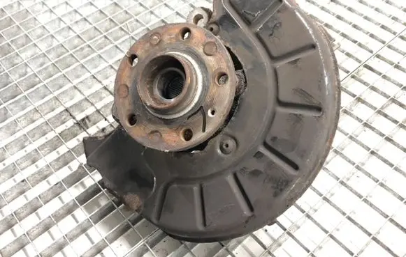 Skoda Superb B6 (3T) Front wheel hub spindle knuckle