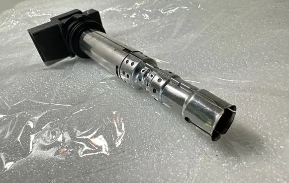 Audi A8 S8 D2 4D High voltage ignition coil 07C905115J