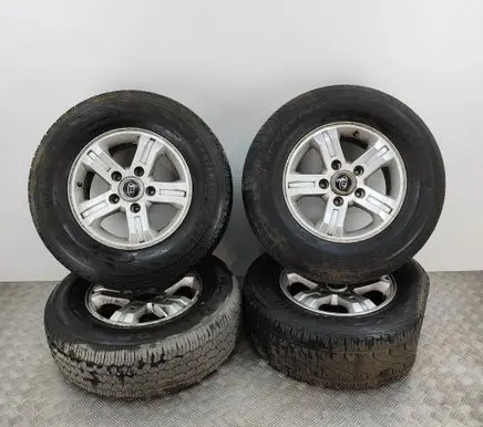 KIA Sorento R16 alloy rim 529103E580