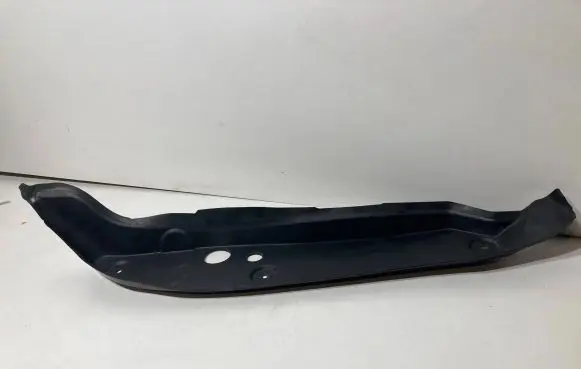 Mercedes-Benz E W238 Fender end trim A2388890100