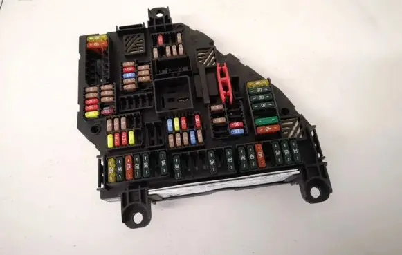BMW 5 GT F07 Fuse box set 923442301 0-1670499-1