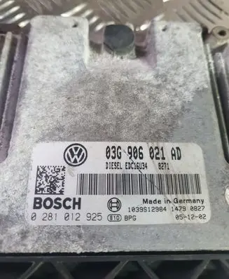 Volkswagen PASSAT B6 Engine control unit/module 03G906021AD
