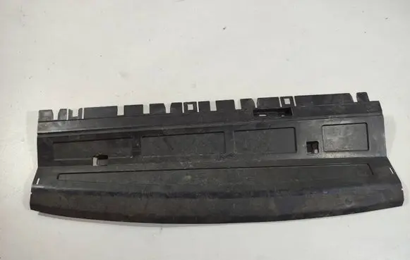 Citroen C4 III e-C4 Intercooler air guide/duct channel 9834565780