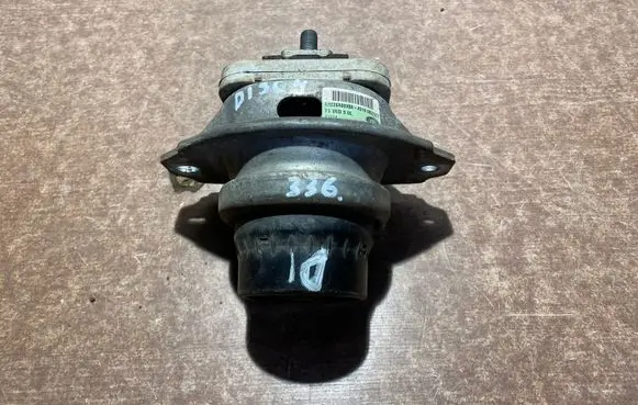 Land Rover Discovery 4 - LR4 Engine mount bracket AH226A003BA4518