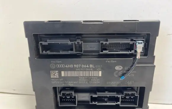 Volkswagen Touareg II Comfort/convenience module 4H0907064BL