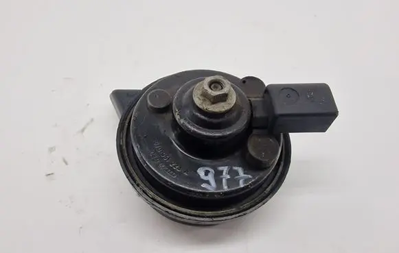 Audi A4 S4 B7 8E 8H Horn signal 8T0951223A
