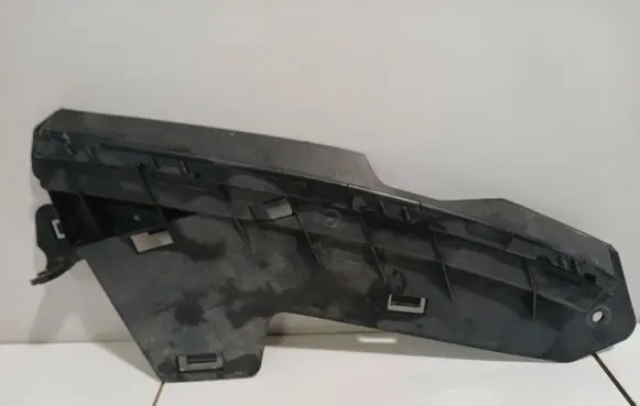 Volvo V70 Front bumper mounting bracket 30796388