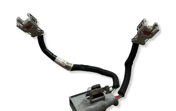 Ford Kuga II Fuel injector wires 96882467