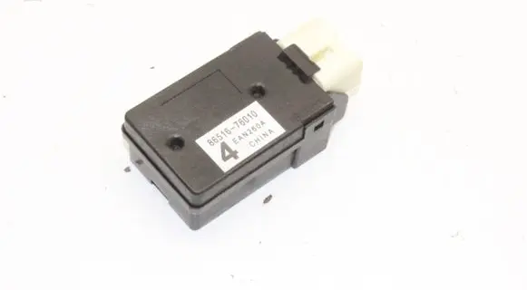 Lexus IS III XE30 Aerial antenna filter 8651676010