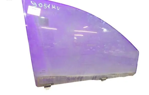 Toyota Yaris Verso Front door window glass four-door