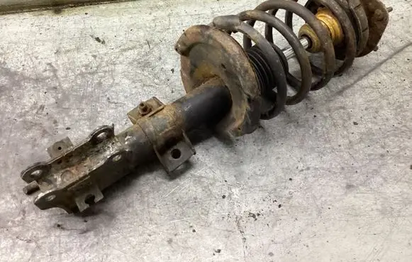 Volvo V70 Front shock absorber/damper 383351EGT