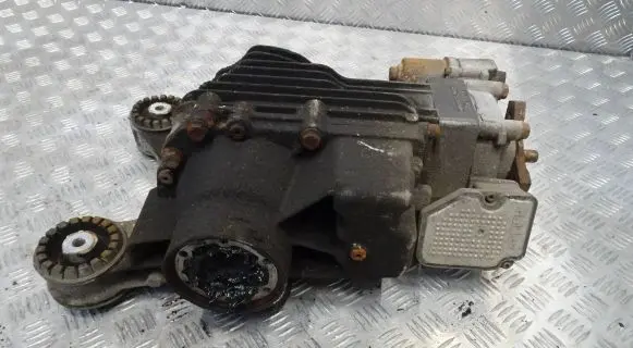 Volkswagen Tiguan Rear differential 0AY525010B