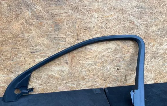 Audi e-tron Front door glass trim molding 4KE867610