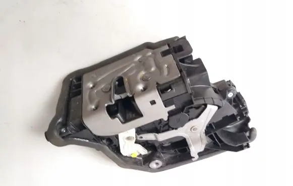BMW X3 G01 Front door lock