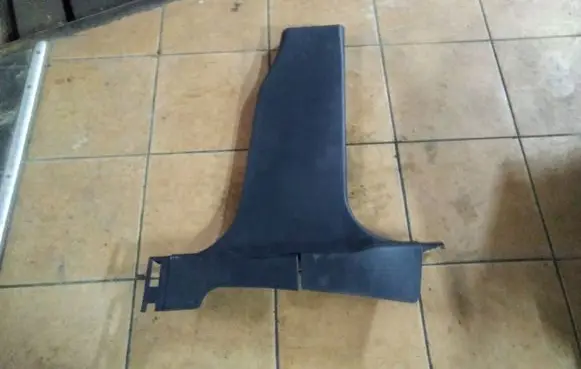 Nissan Qashqai+2 (B) pillar trim (bottom) 76915JD000