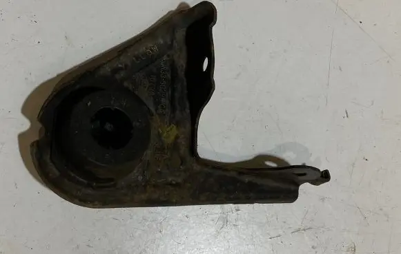 Ford Mustang VI Muffler mount bracket/holder JR335G298CA