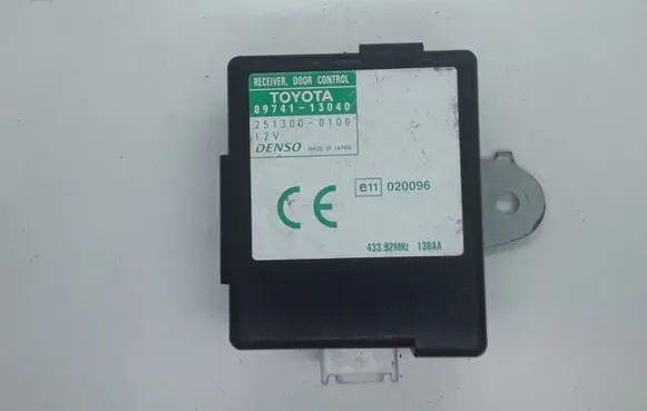 Toyota Corolla Verso E121 Door central lock control unit/module 8974113040 2513000100