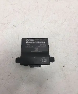 Volkswagen PASSAT B6 Gateway control module 3C0907530C 3C0907951A